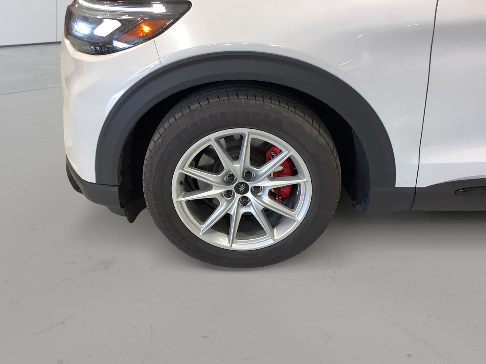 Used 2025 Ford Explorer ST RWD image 9