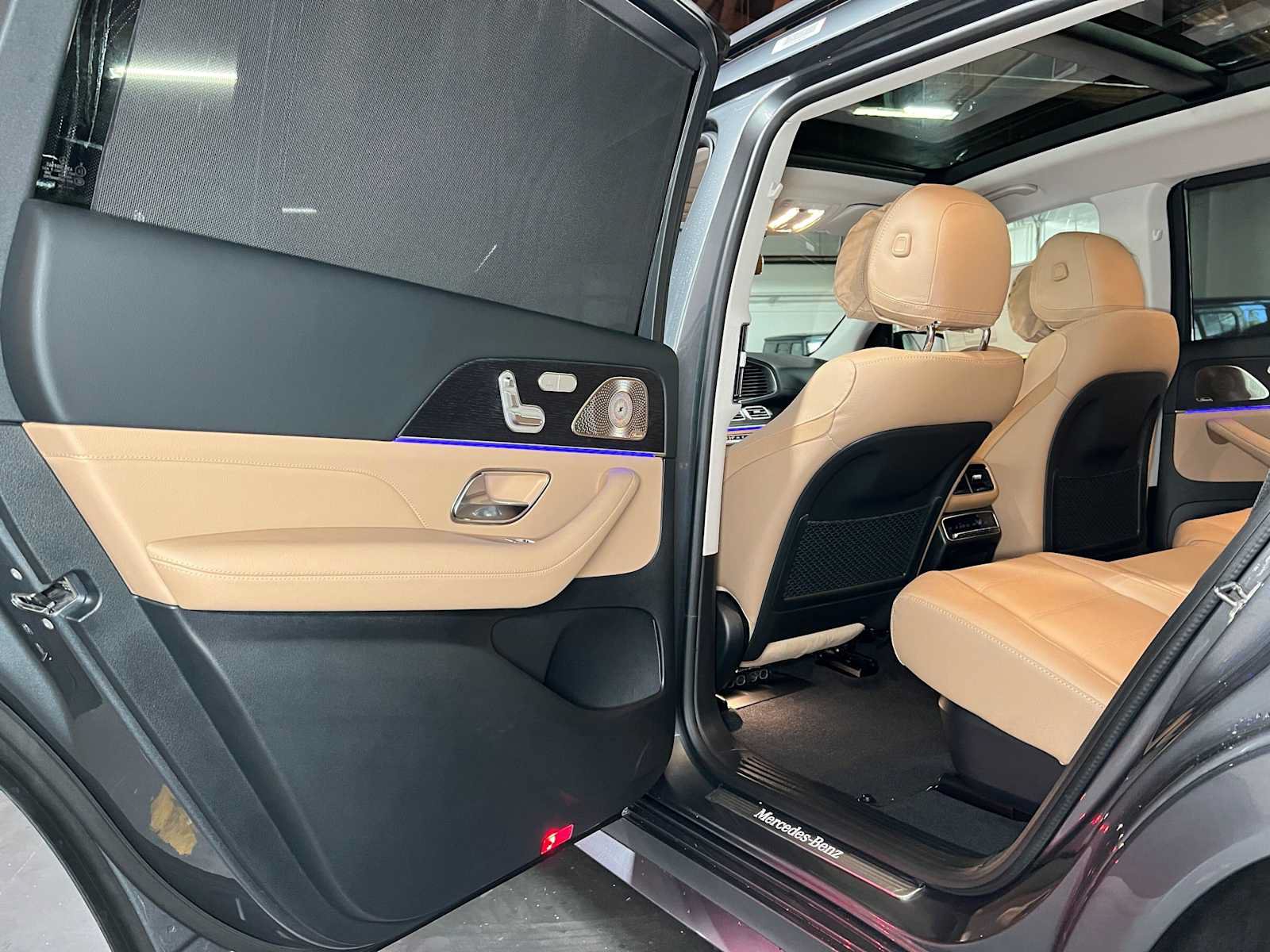 New 2026 Mercedes-Benz GLS 450 4MATIC image 18
