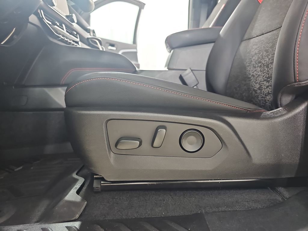 Certified 2023 Chevrolet Colorado Z71 w/ Z71 Convenience Package 2 image 33