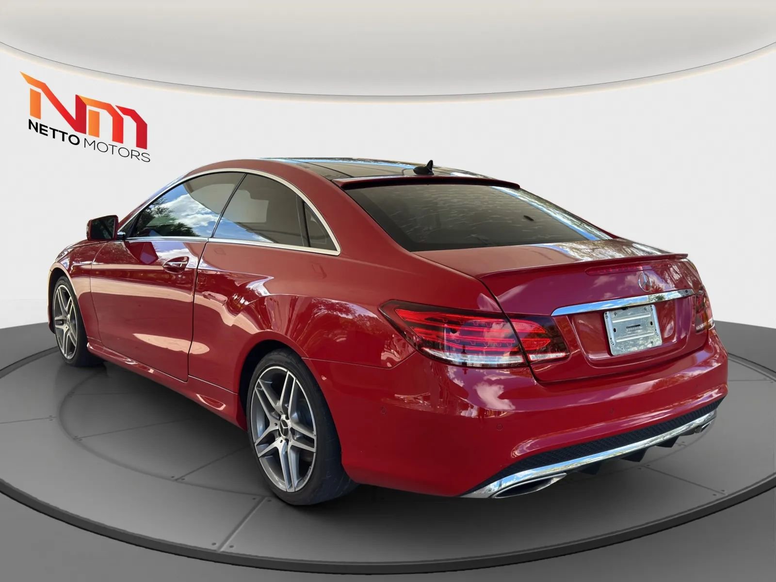 Used 2015 Mercedes-Benz E 550 Coupe w/ Premium 1 Package image 3