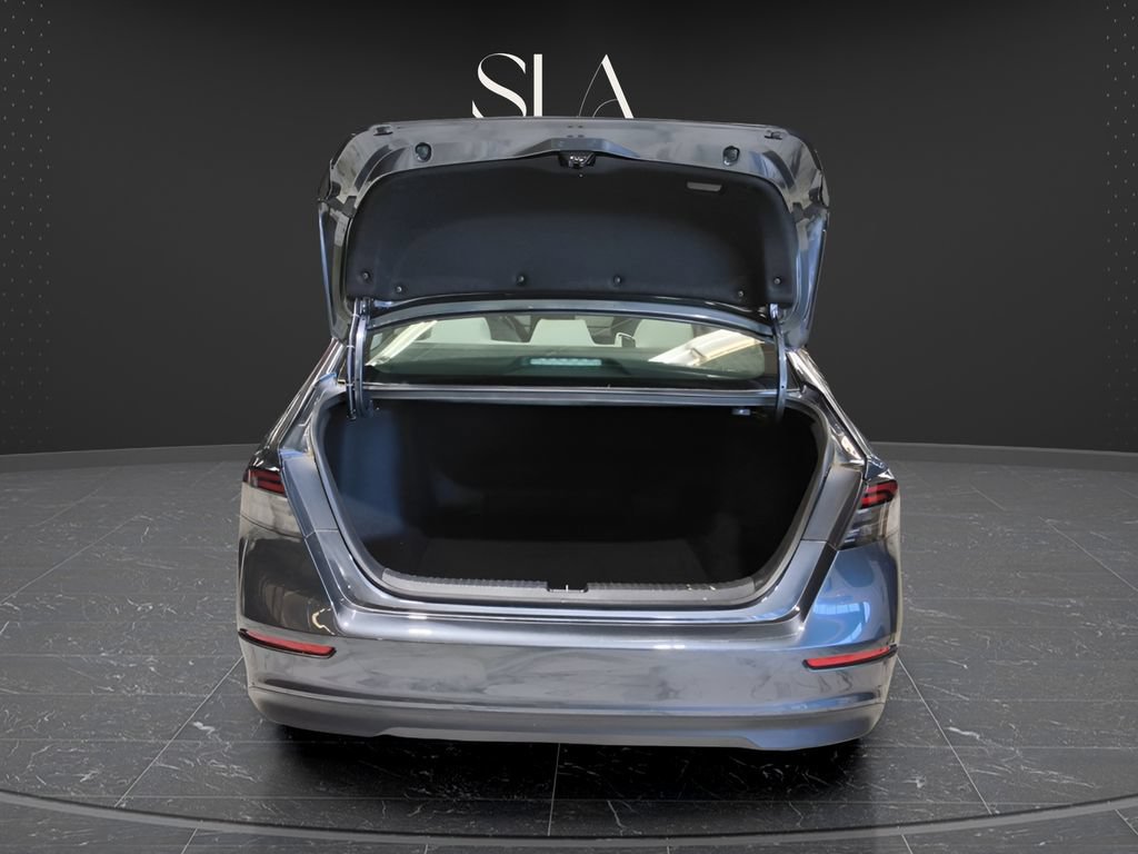 Used 2023 Honda Accord LX image 8