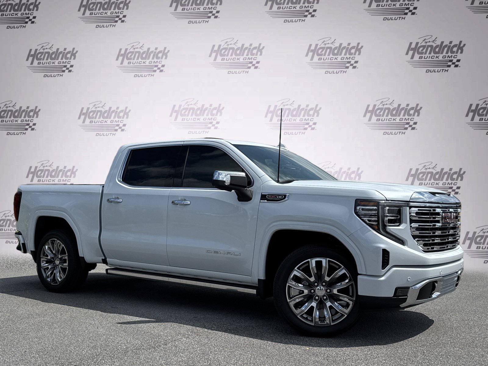New 2026 GMC Sierra 1500 Denali w/ Denali Reserve Package AWD/4WD image 2