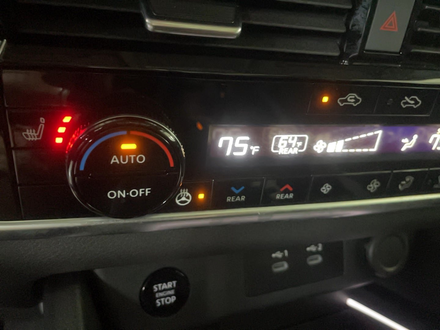 Used 2025 Nissan Rogue SL w/ SL Premium Package AWD/4WD image 16