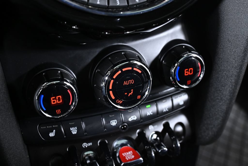 Used 2021 MINI Cooper 4-Door Hardtop w/ 6.5" Touchscreen Package FWD image 18