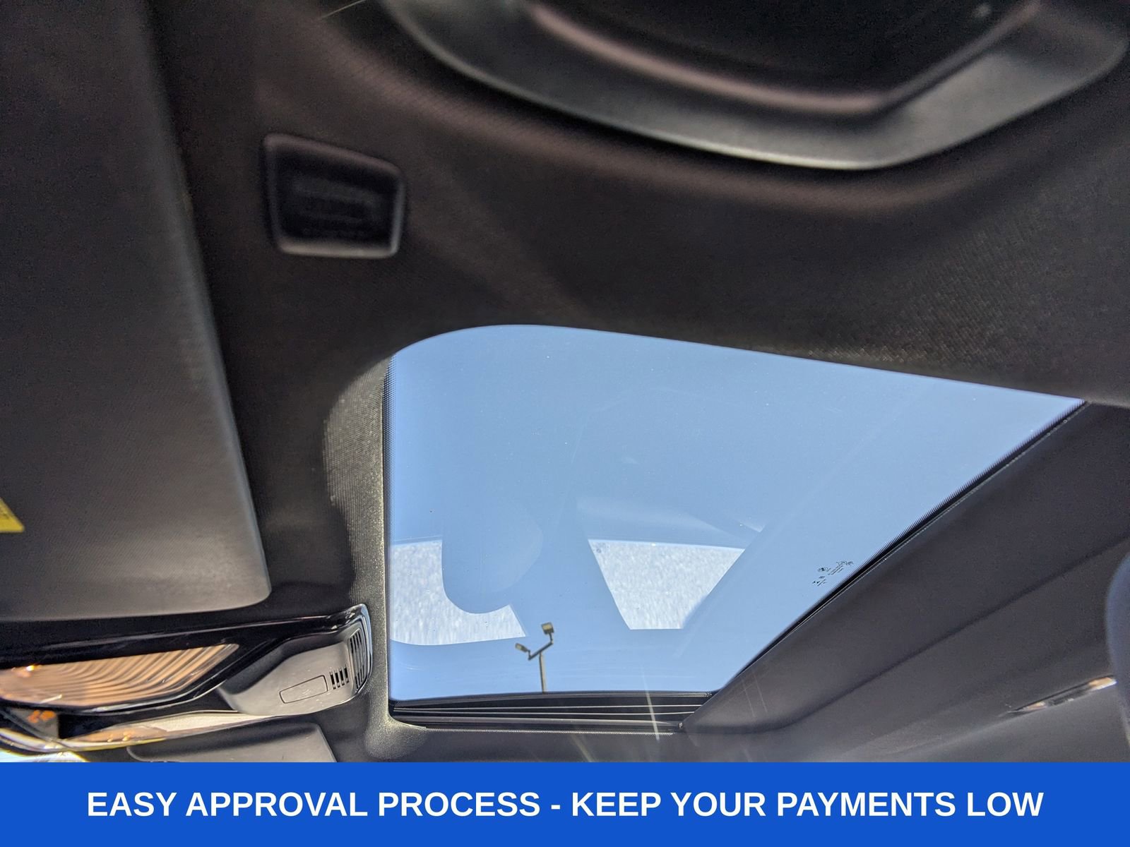 Used 2021 BMW 330i Sedan w/ Convenience Package image 25