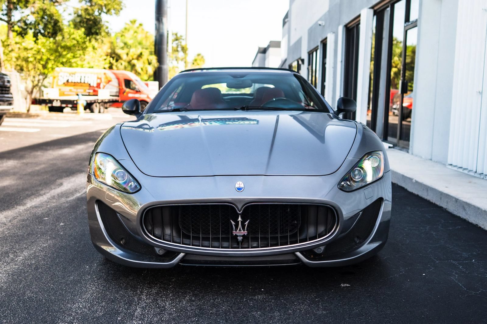 Used 2015 Maserati GranTurismo MC RWD image 2