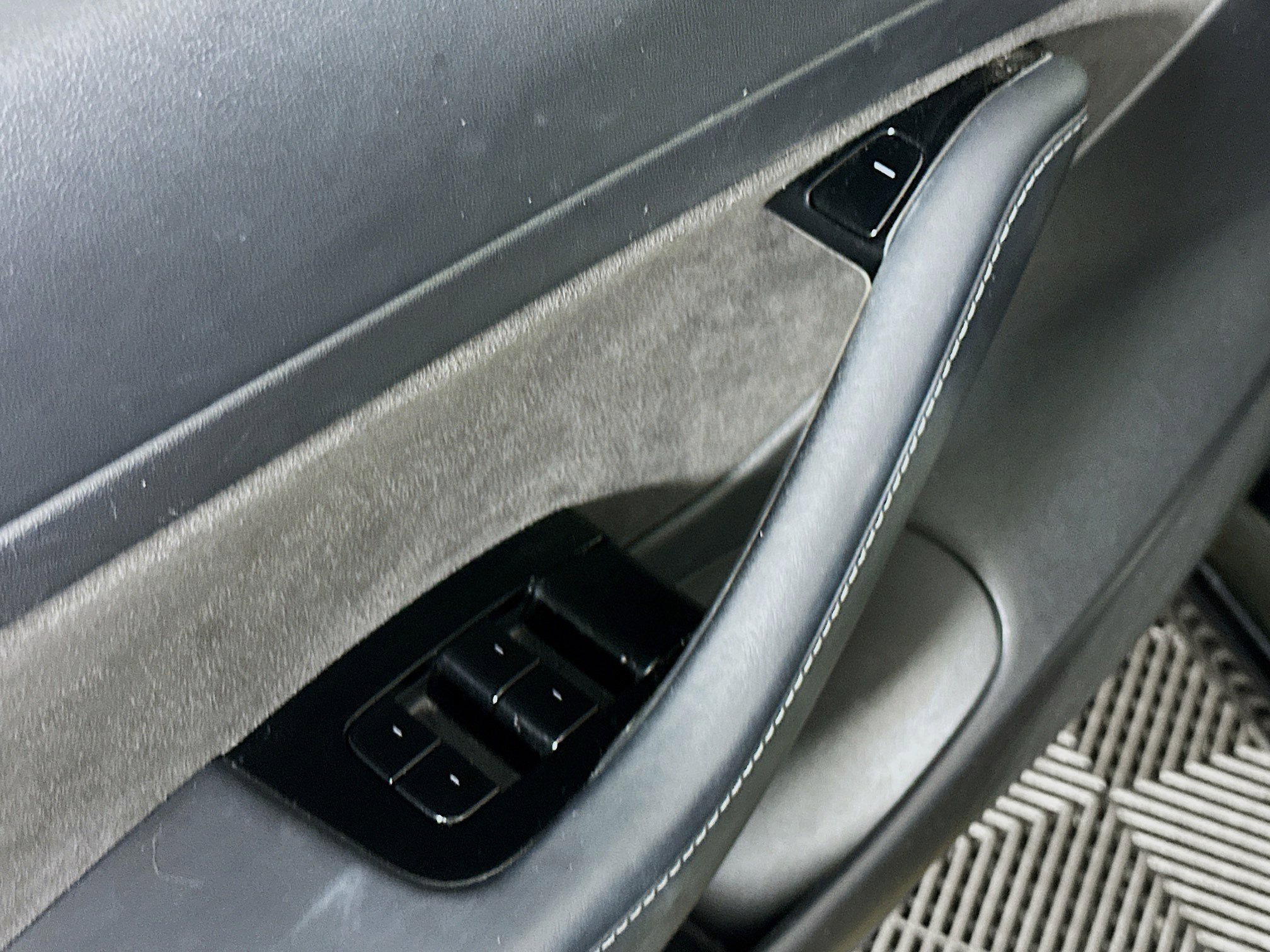 Used 2020 Tesla Model 3 Standard Range Plus image 15