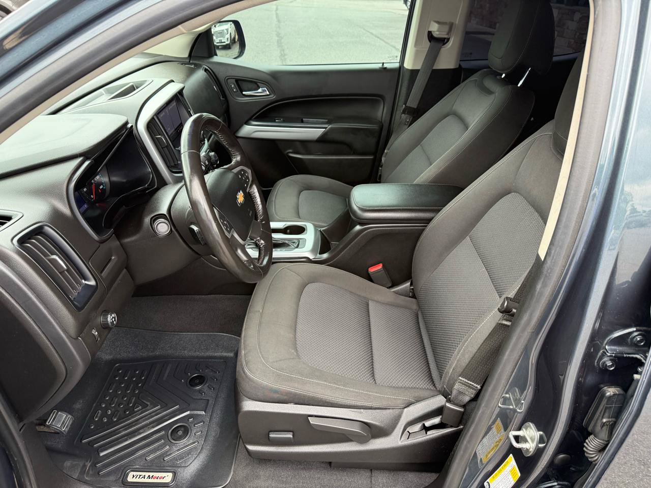 Used 2019 Chevrolet Colorado LT w/ LT Convenience Package RWD image 12
