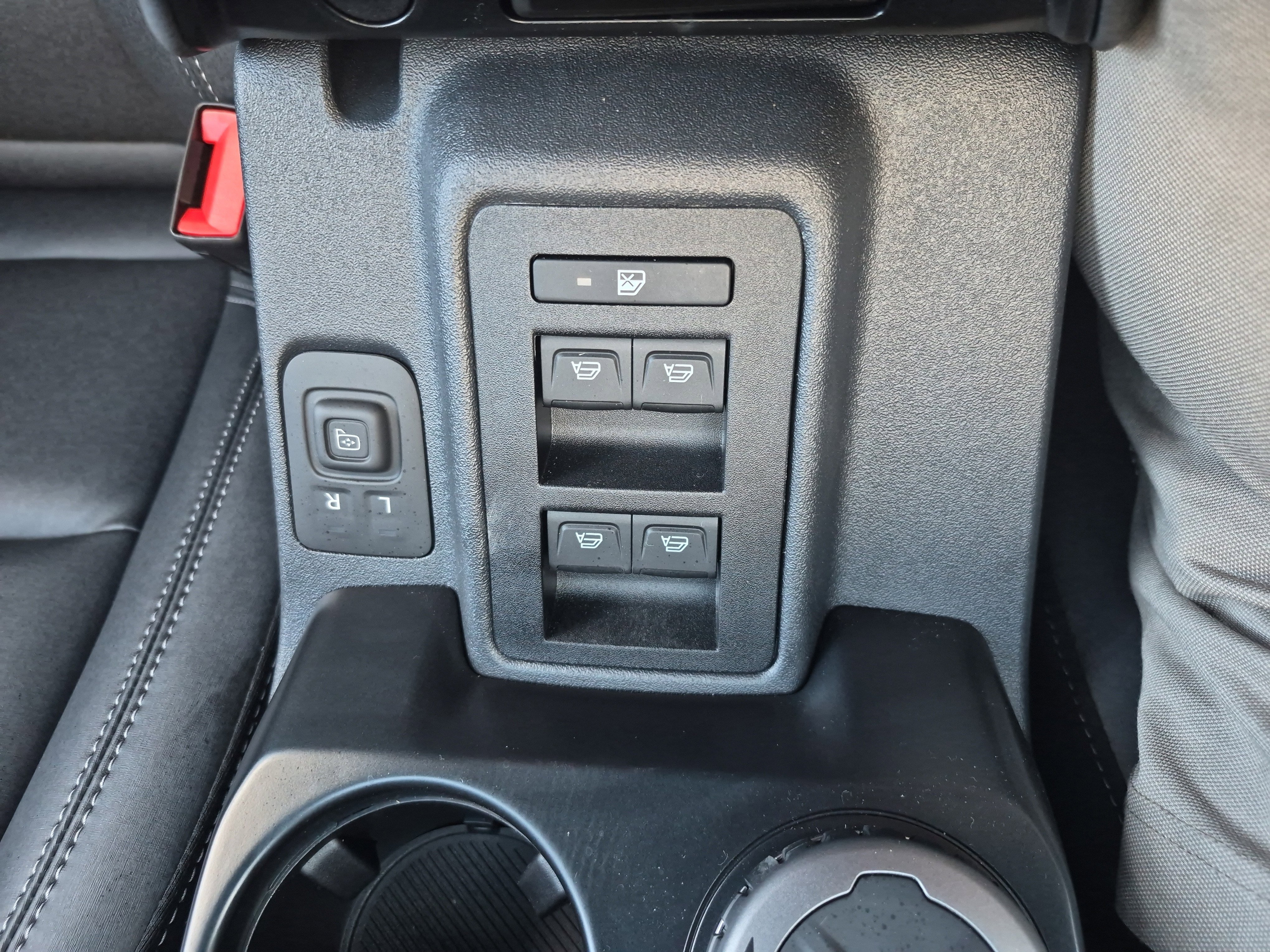 New 2025 Ford Bronco Big Bend image 29