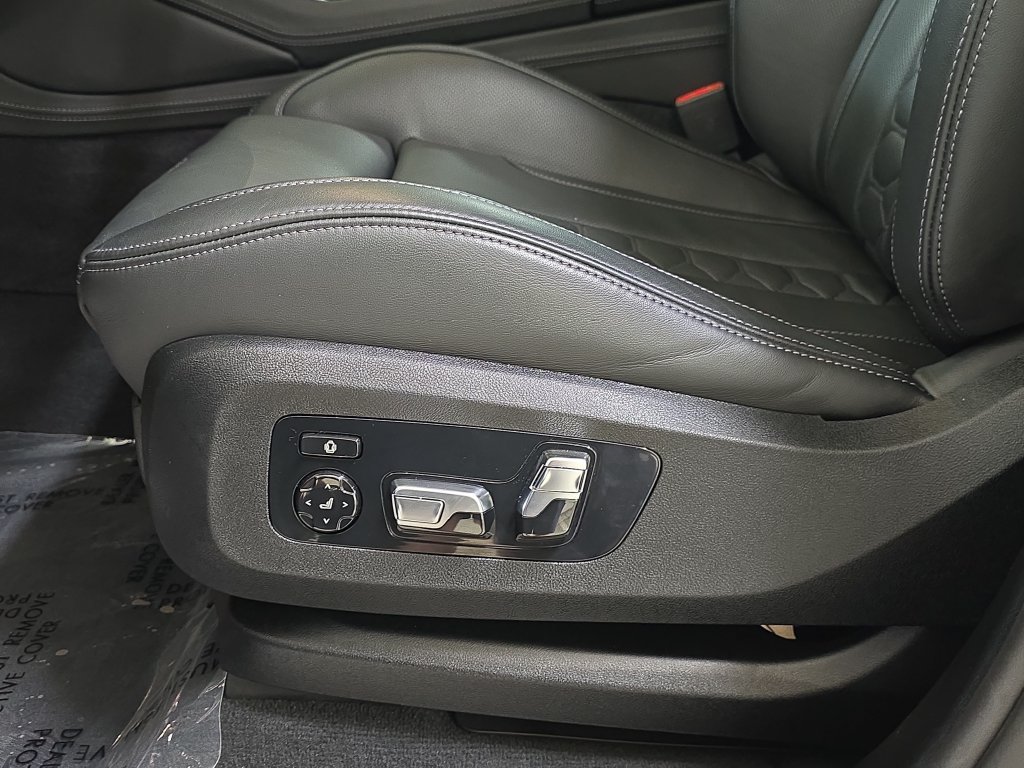 Used 2026 BMW X5 M Competition w/ Executive Package AWD/4WD image 28