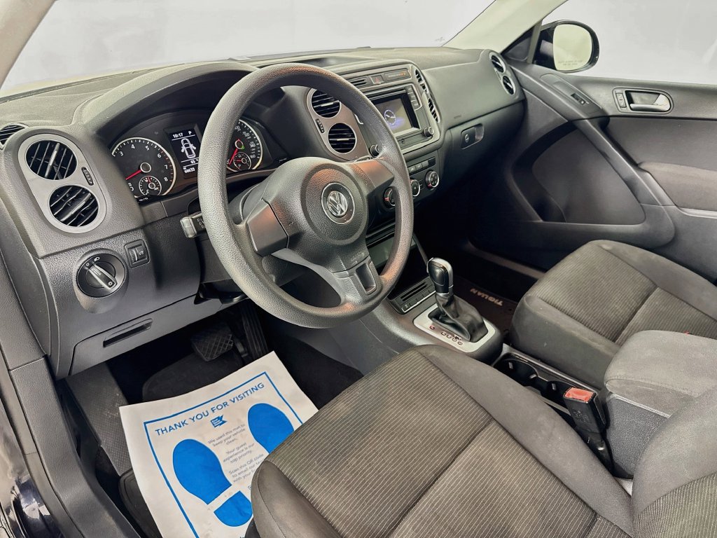 Used 2017 Volkswagen Tiguan S FWD image 9