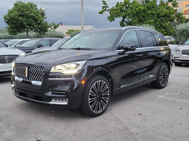 Certified 2024 Lincoln Aviator Black Label AWD/4WD image 3
