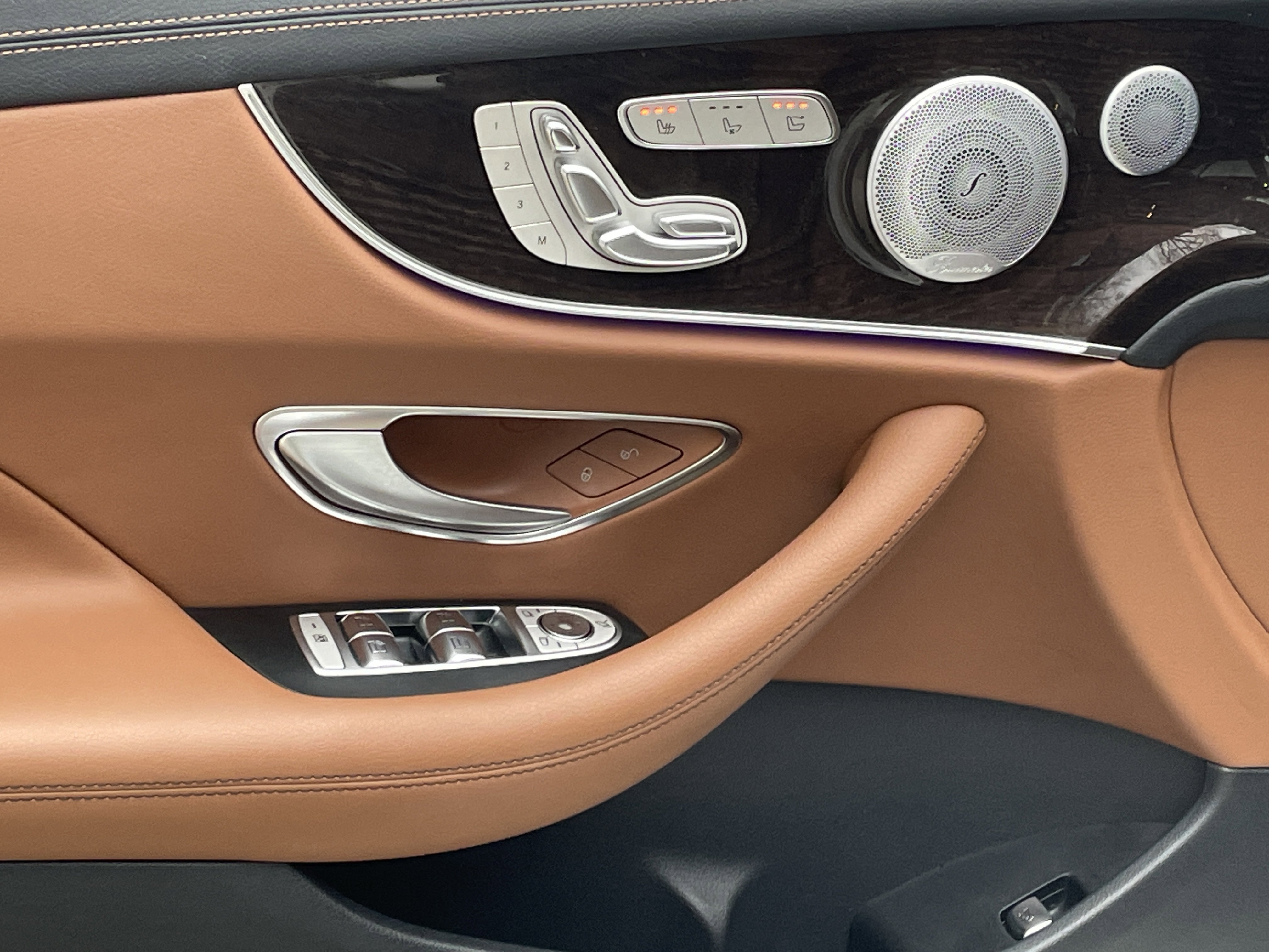 Used 2019 Mercedes-Benz E 450 Cabriolet image 28