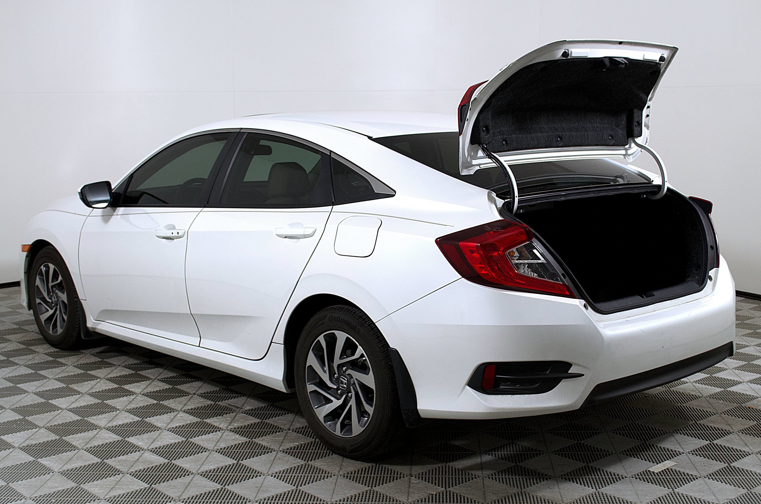 Used 2017 Honda Civic EX image 10