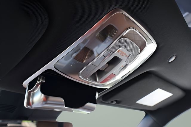 Used 2026 Genesis GV70 2.5T Advanced image 37