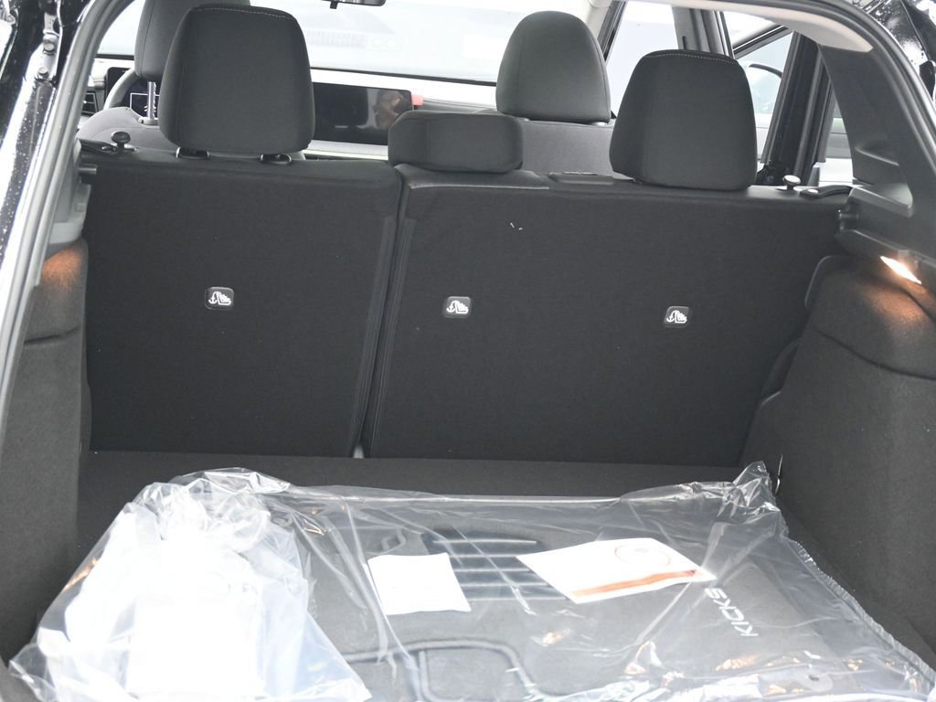 New 2026 Nissan Kicks SV w/ SV Premium Package AWD/4WD image 18