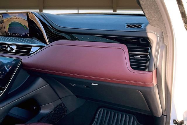 Used 2026 INFINITI QX80 Autograph w/ Premium Cargo Package image 17