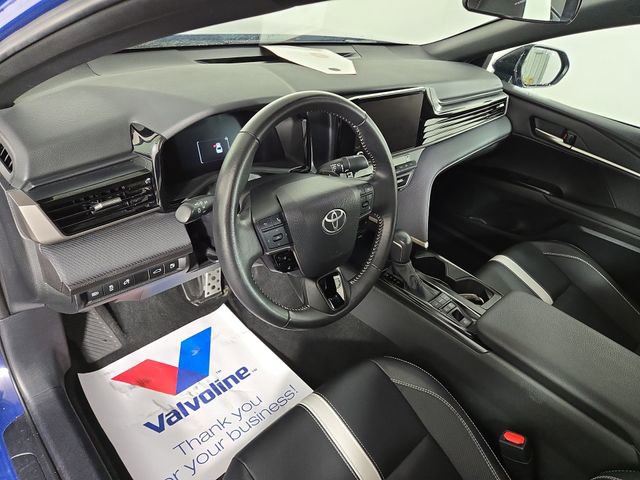 Used 2025 Toyota Camry SE image 14