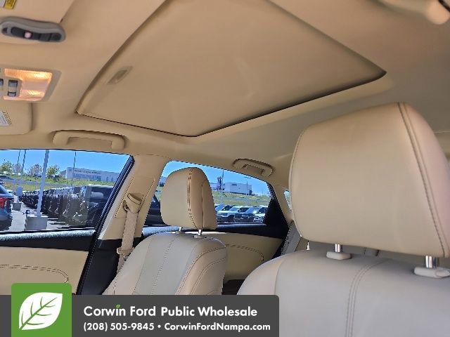 Used 2015 Toyota Avalon Limited w/ Technology Package FWD image 17