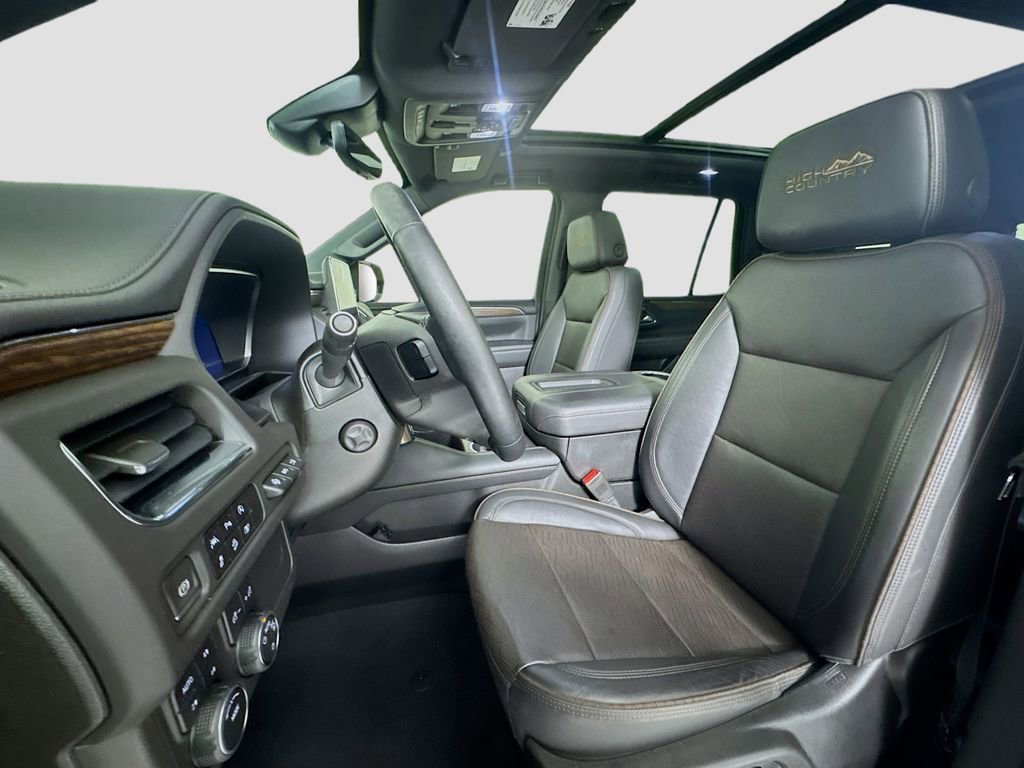 Used 2023 Chevrolet Tahoe High Country image 9