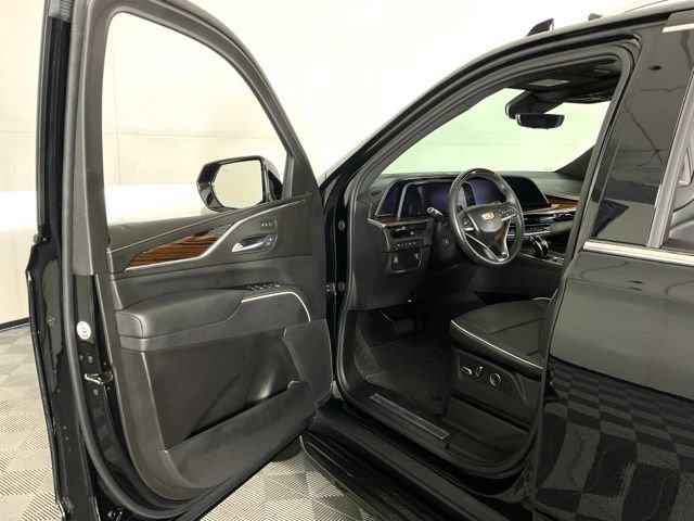 Certified 2024 Cadillac Escalade ESV Premium Luxury image 25