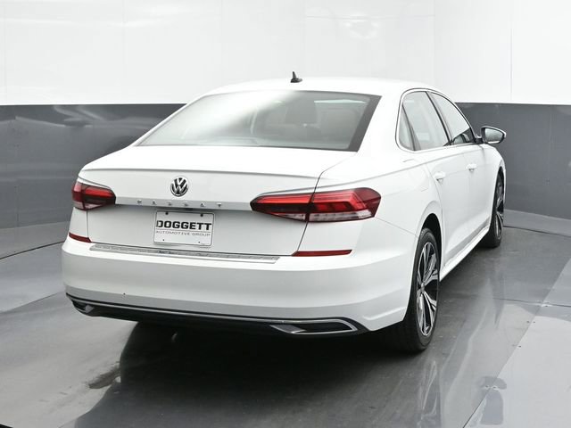 Used 2022 Volkswagen Passat 2.0T SE image 11