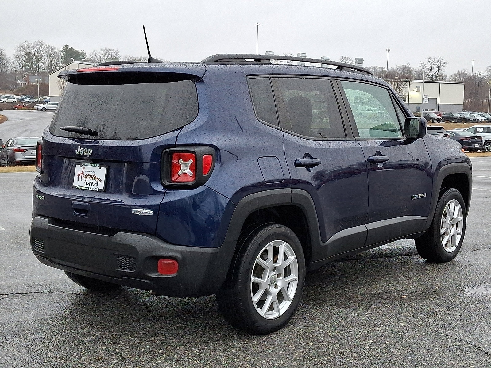 Used 2020 Jeep Renegade Latitude w/ Cold Weather Group image 7