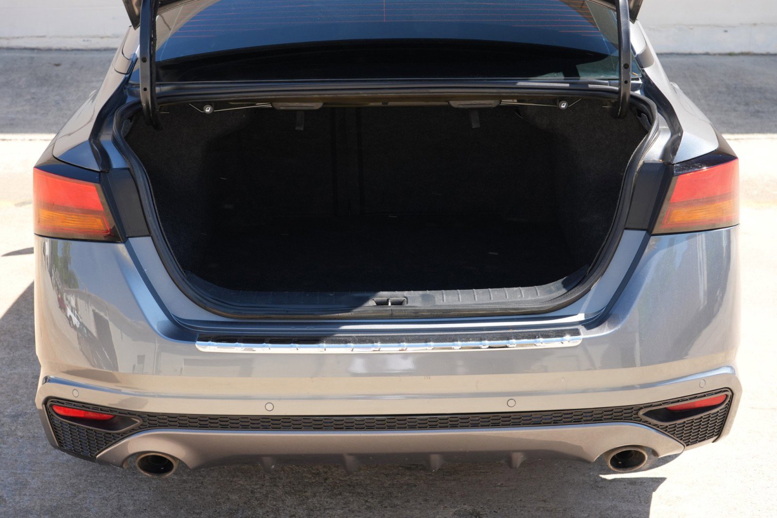 Used 2021 Nissan Altima 2.5 SR AWD/4WD image 9