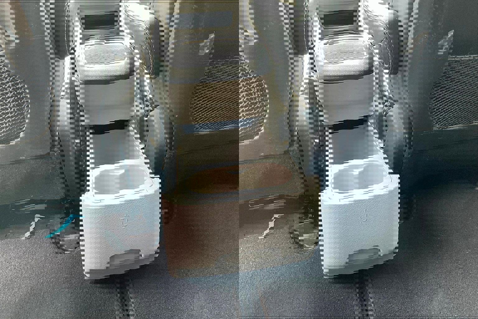 Used 2023 Chrysler Pacifica Limited image 10