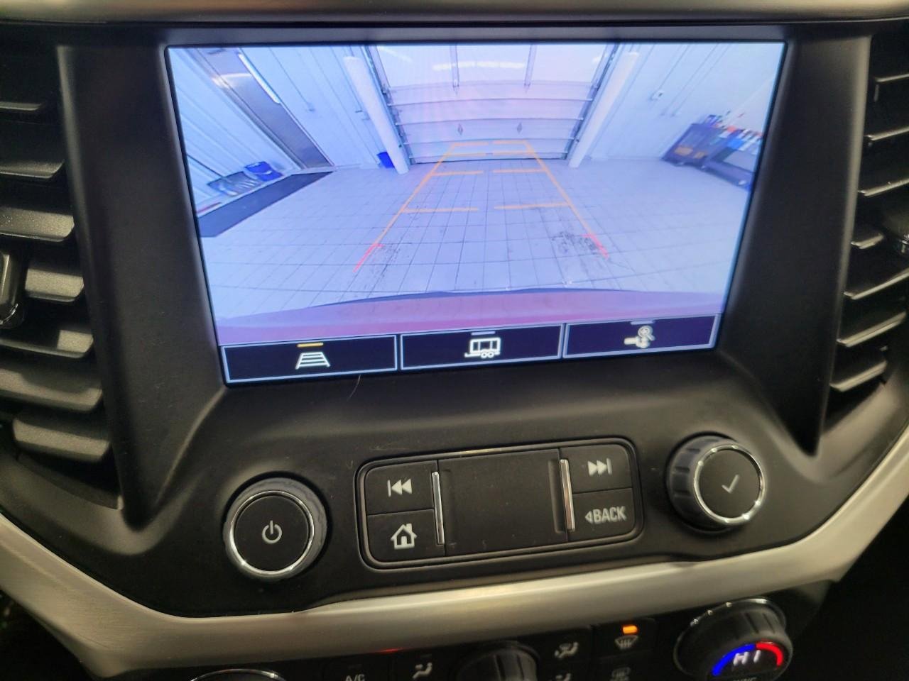 Certified 2023 GMC Acadia SLT w/ Trailering Package image 15