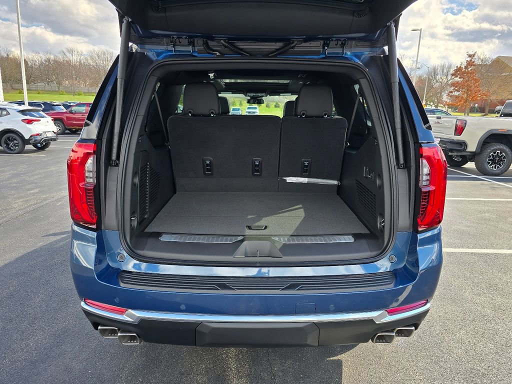 New 2026 GMC Yukon XL Denali w/ Sun & Power Step Package AWD/4WD image 31