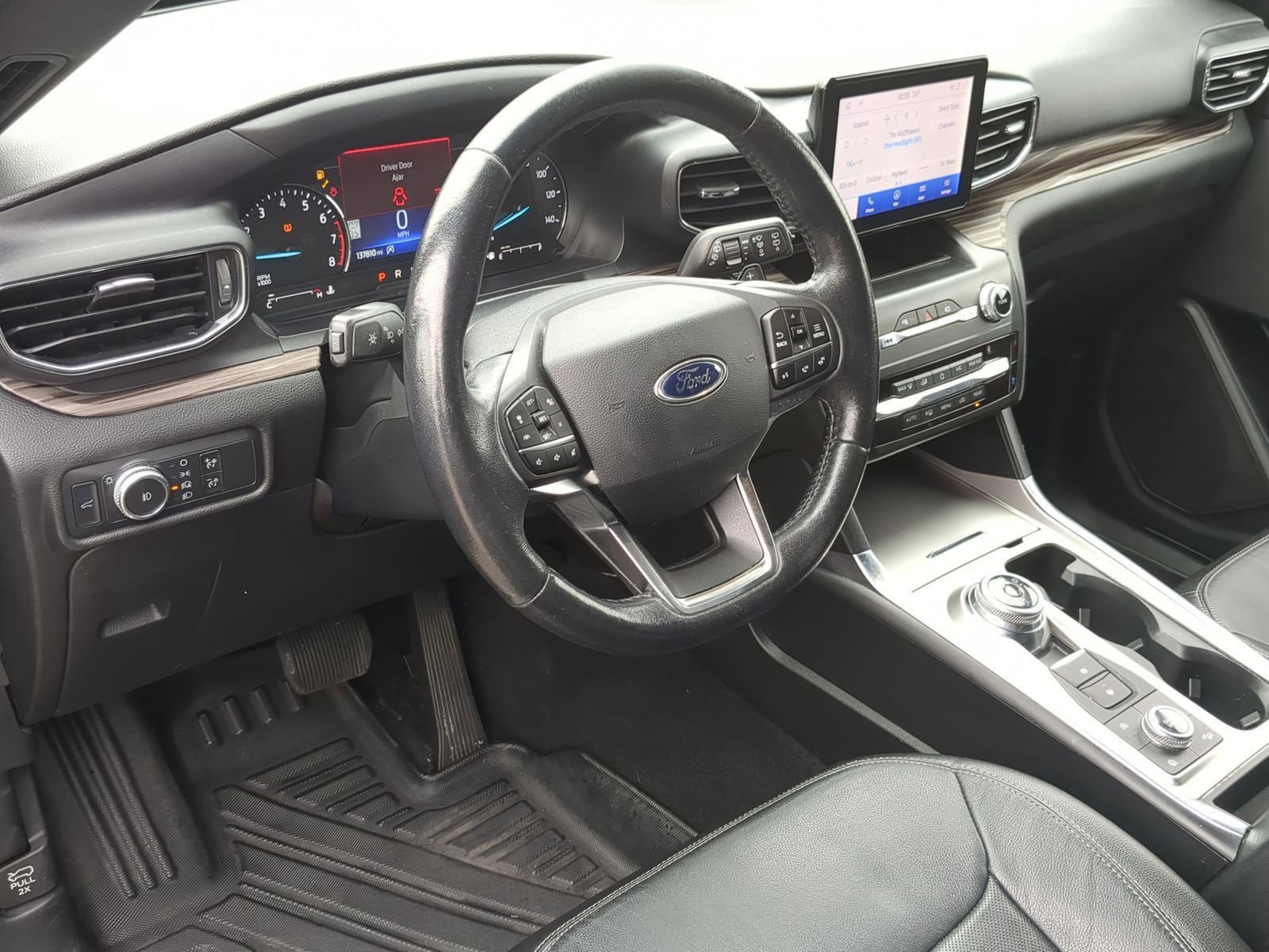 Used 2020 Ford Explorer Limited image 14