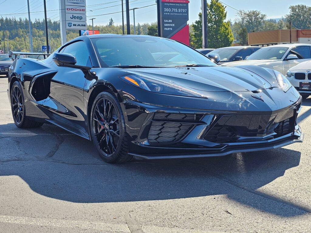 Used 2026 Chevrolet Corvette Stingray Coupe w/ 1LT RWD image 7