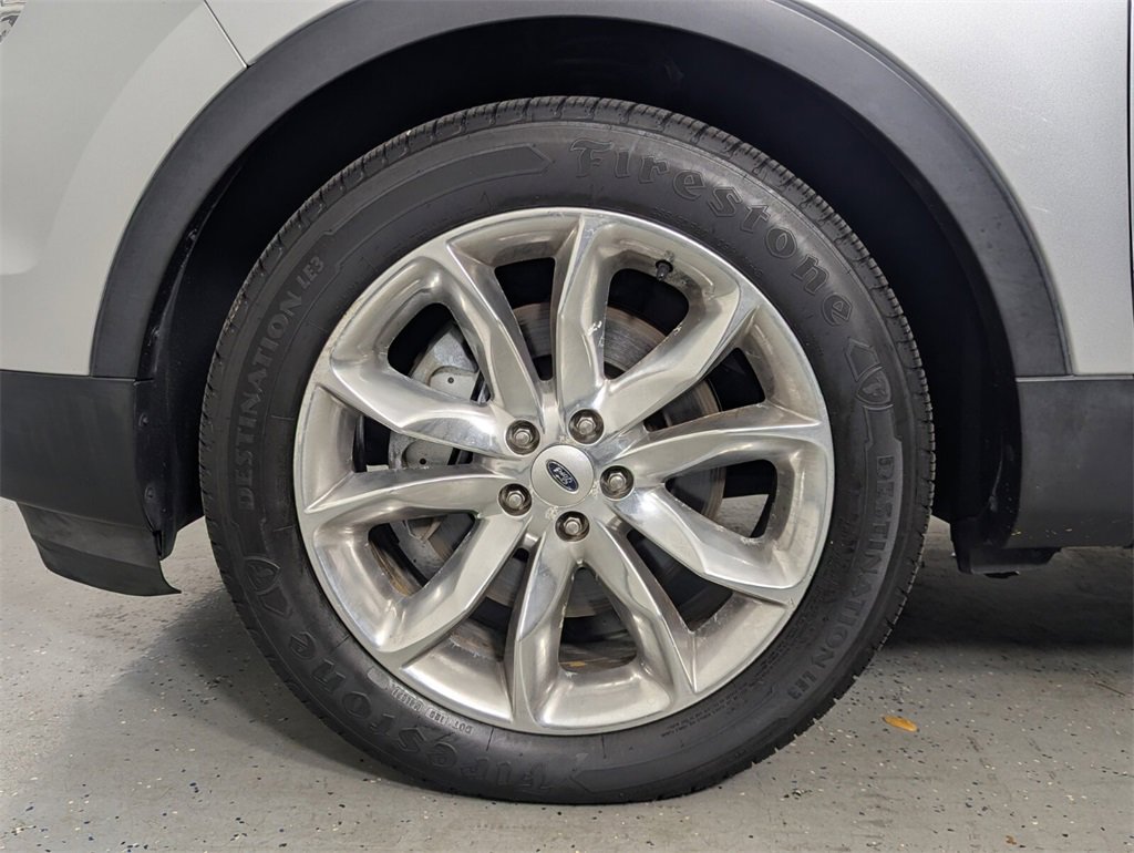 Used 2014 Ford Explorer XLT w/ Equipment Group 202A image 9