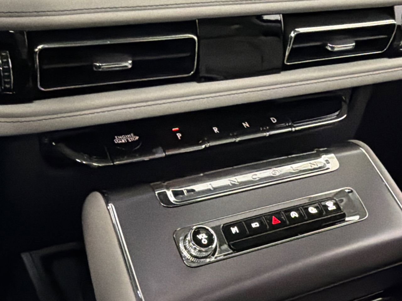 New 2026 Lincoln Aviator AWD image 31