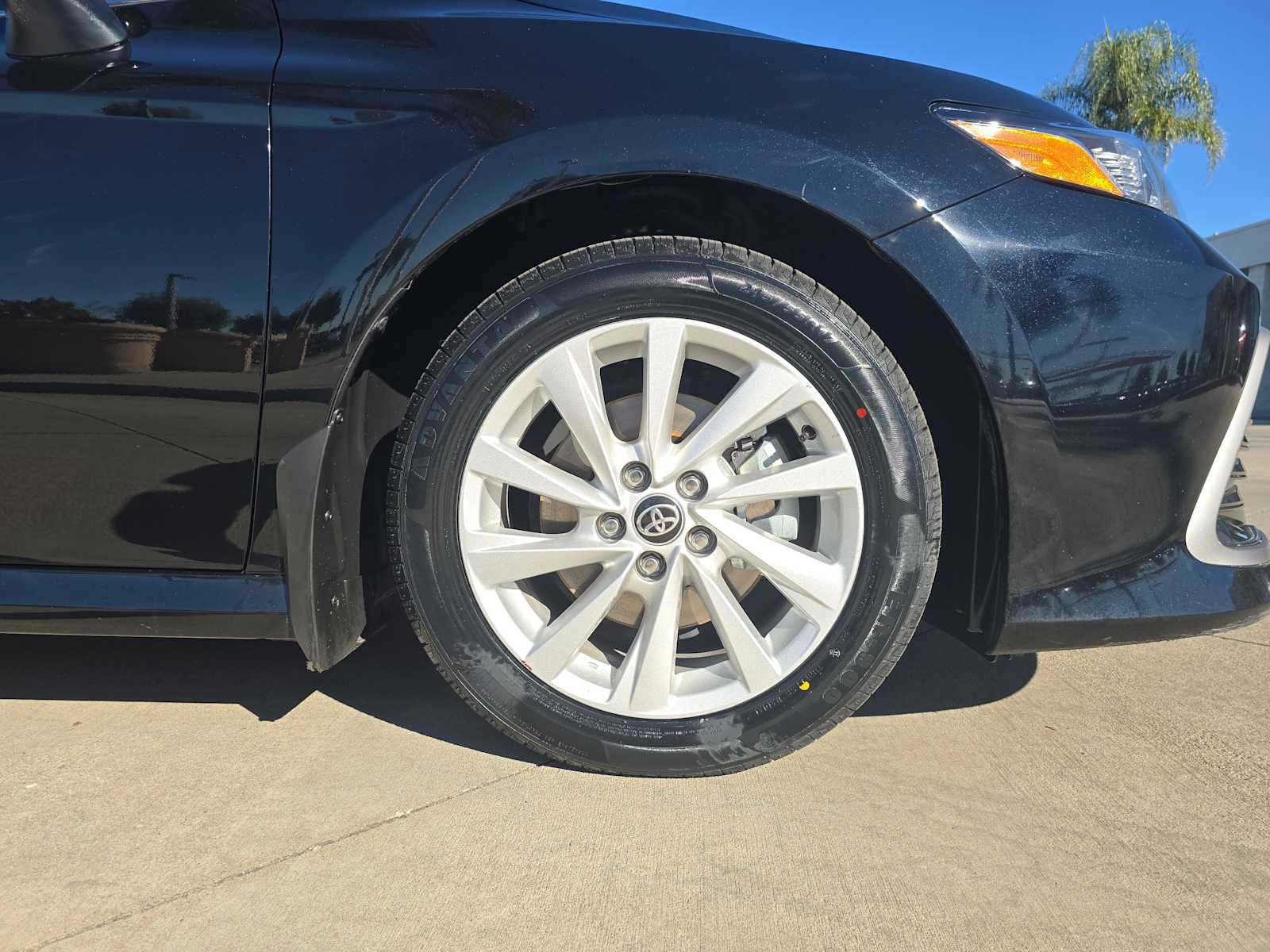 Used 2024 Toyota Camry LE image 9