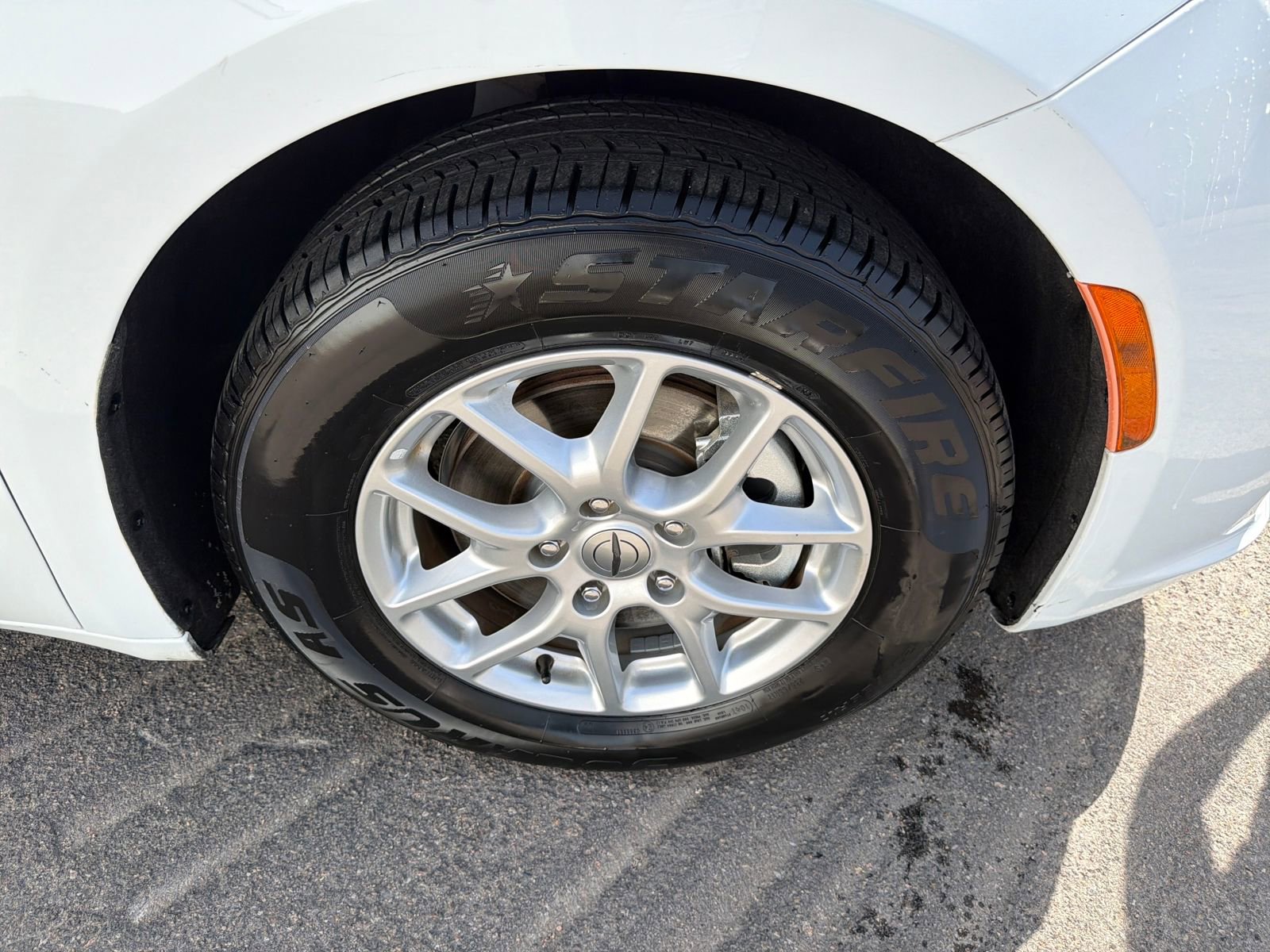 Used 2022 Chrysler Pacifica Touring-L image 11