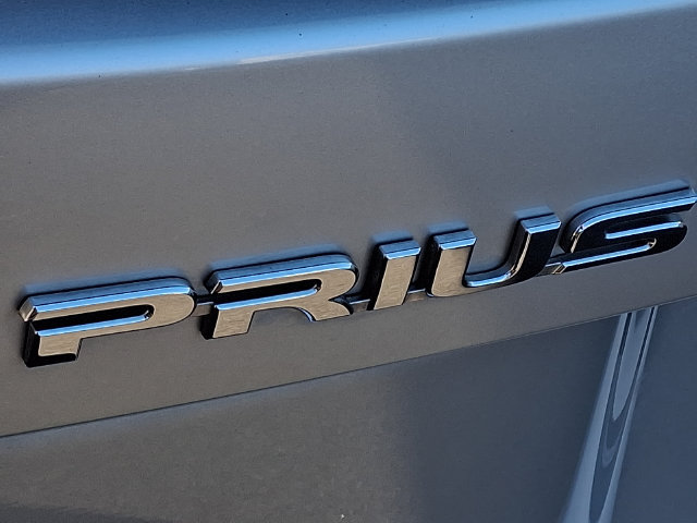 Used 2015 Toyota Prius Three FWD image 30