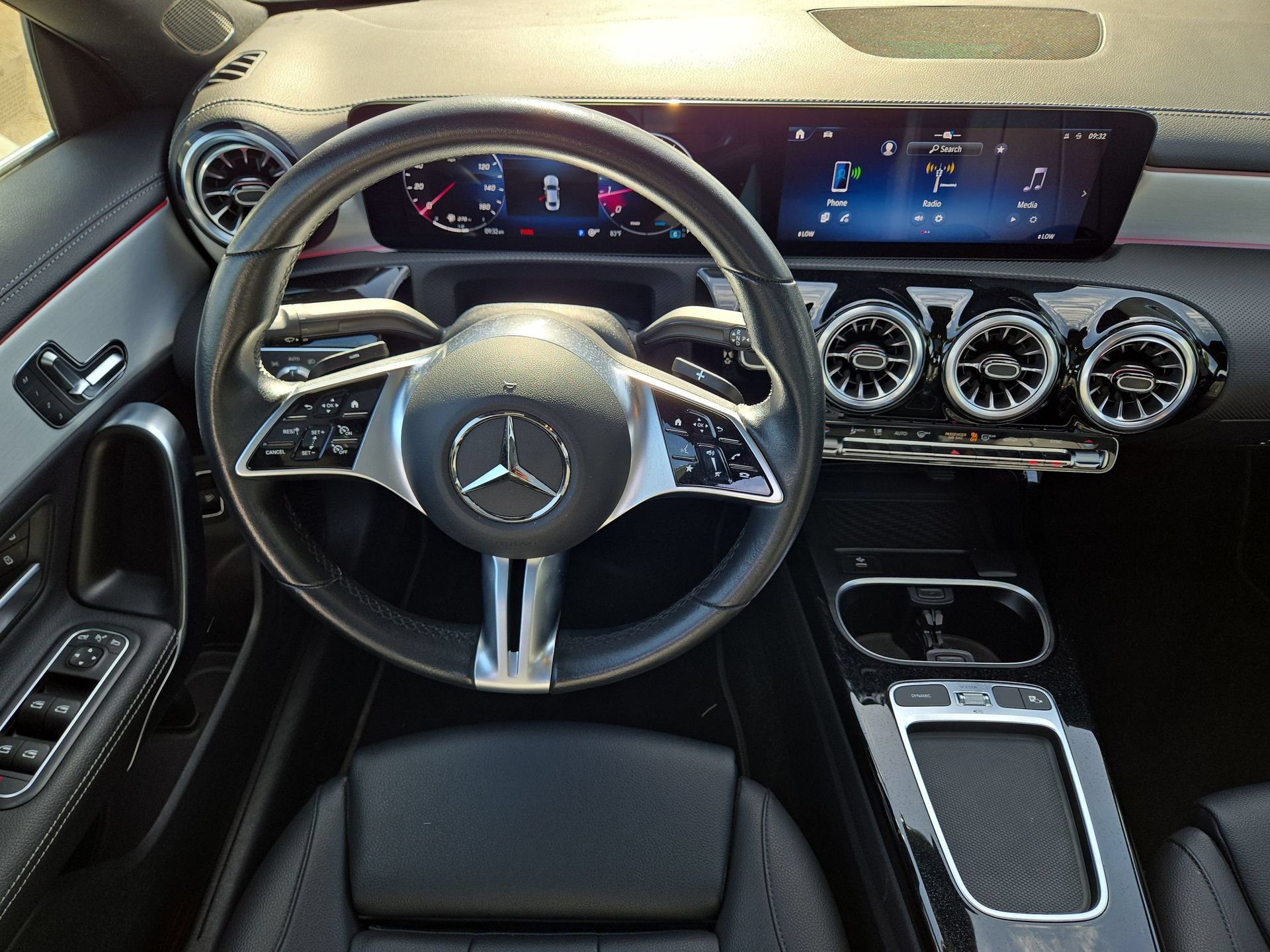 Used 2025 Mercedes-Benz CLA 250 image 14