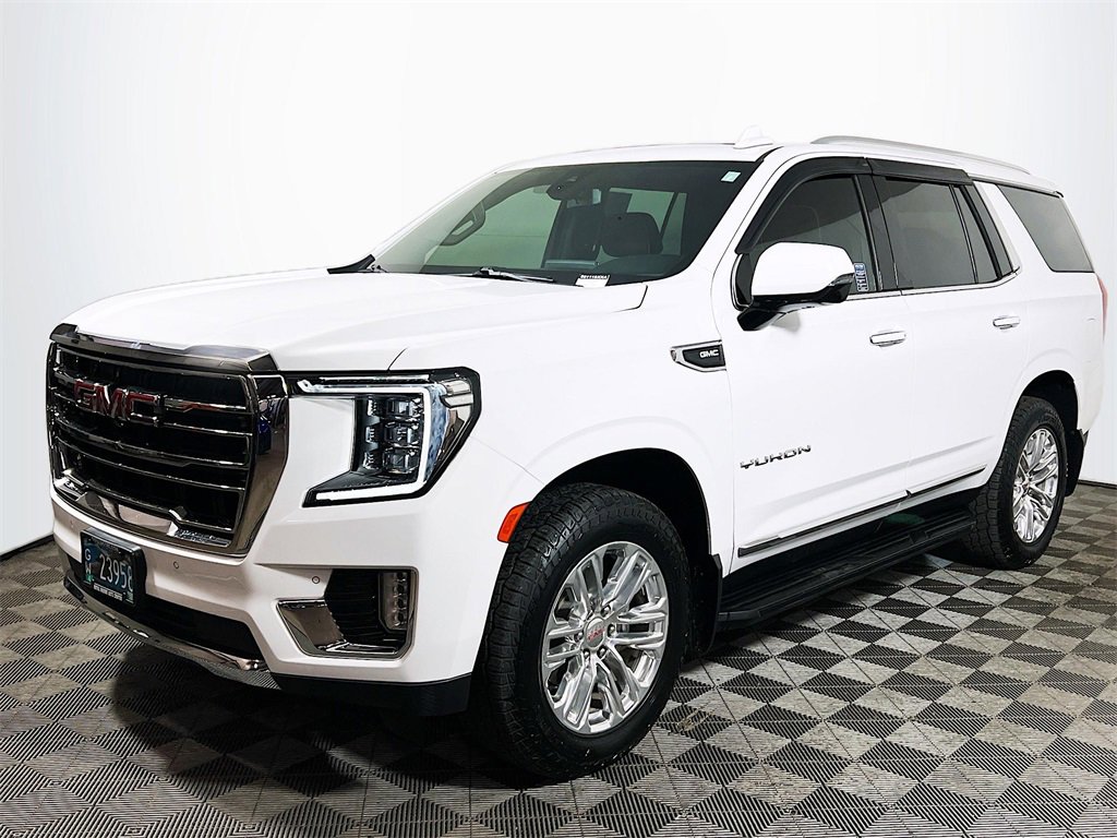 Used 2022 GMC Yukon SLT w/ SLT Premium Package image 4