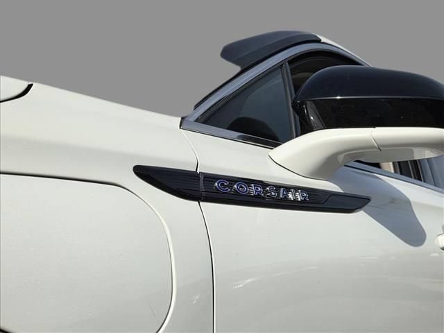 New 2026 Lincoln Corsair Grand Touring w/ Rear Removable Package Tray AWD/4WD image 3