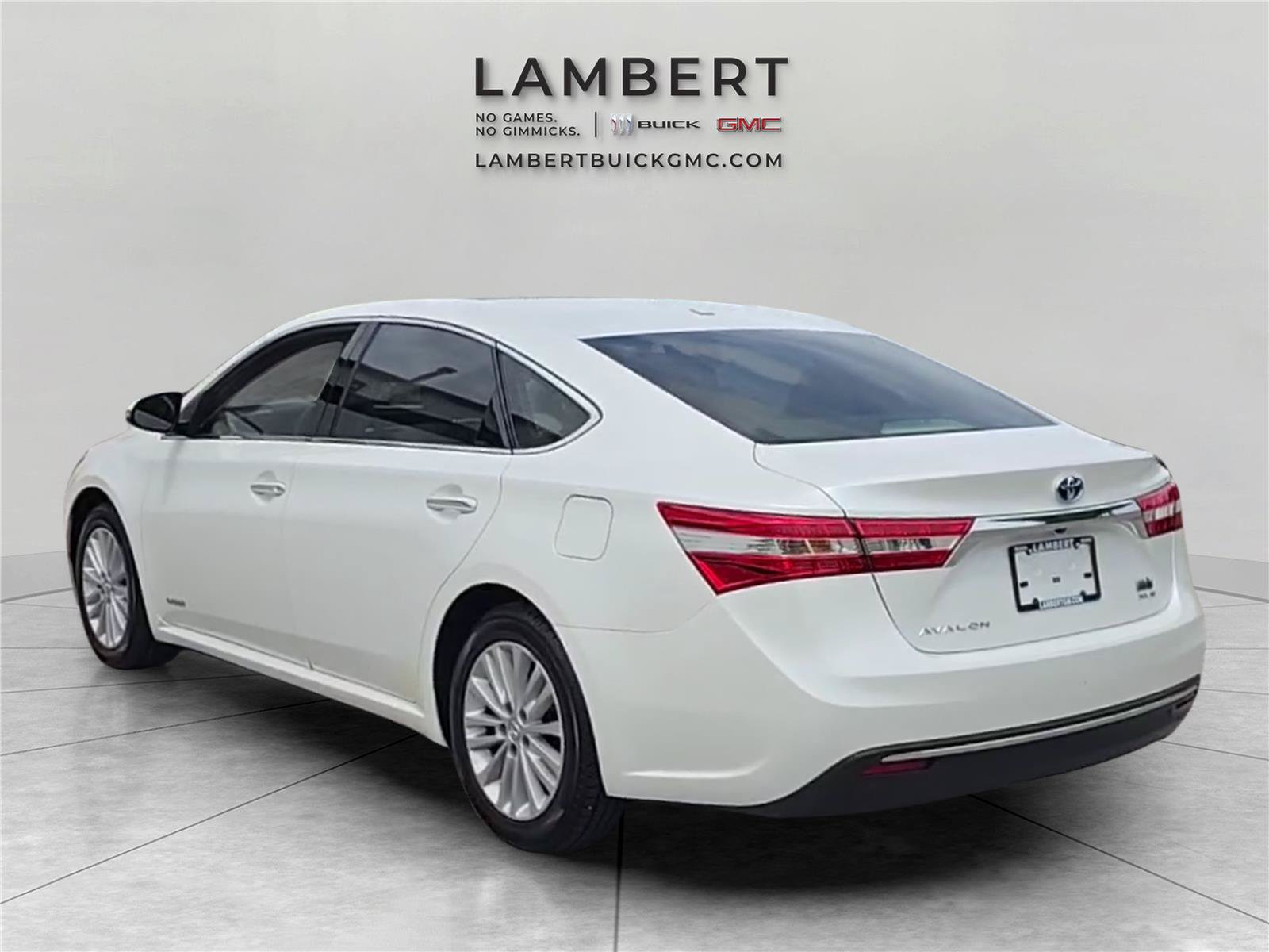 Used 2014 Toyota Avalon XLE Touring FWD image 3