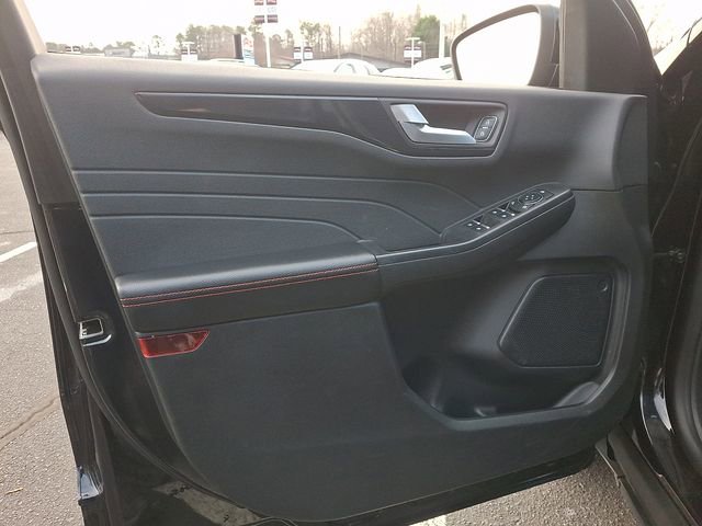 Used 2025 Ford Escape ST-Line Select image 12