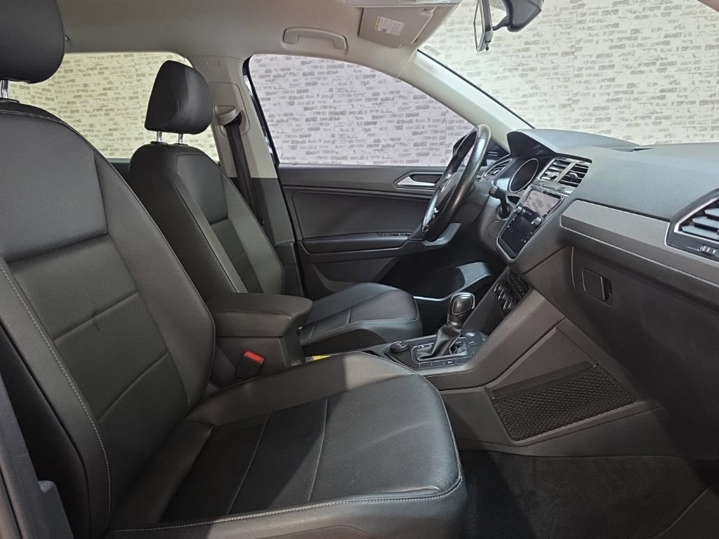 Used 2019 Volkswagen Tiguan SE AWD/4WD image 8