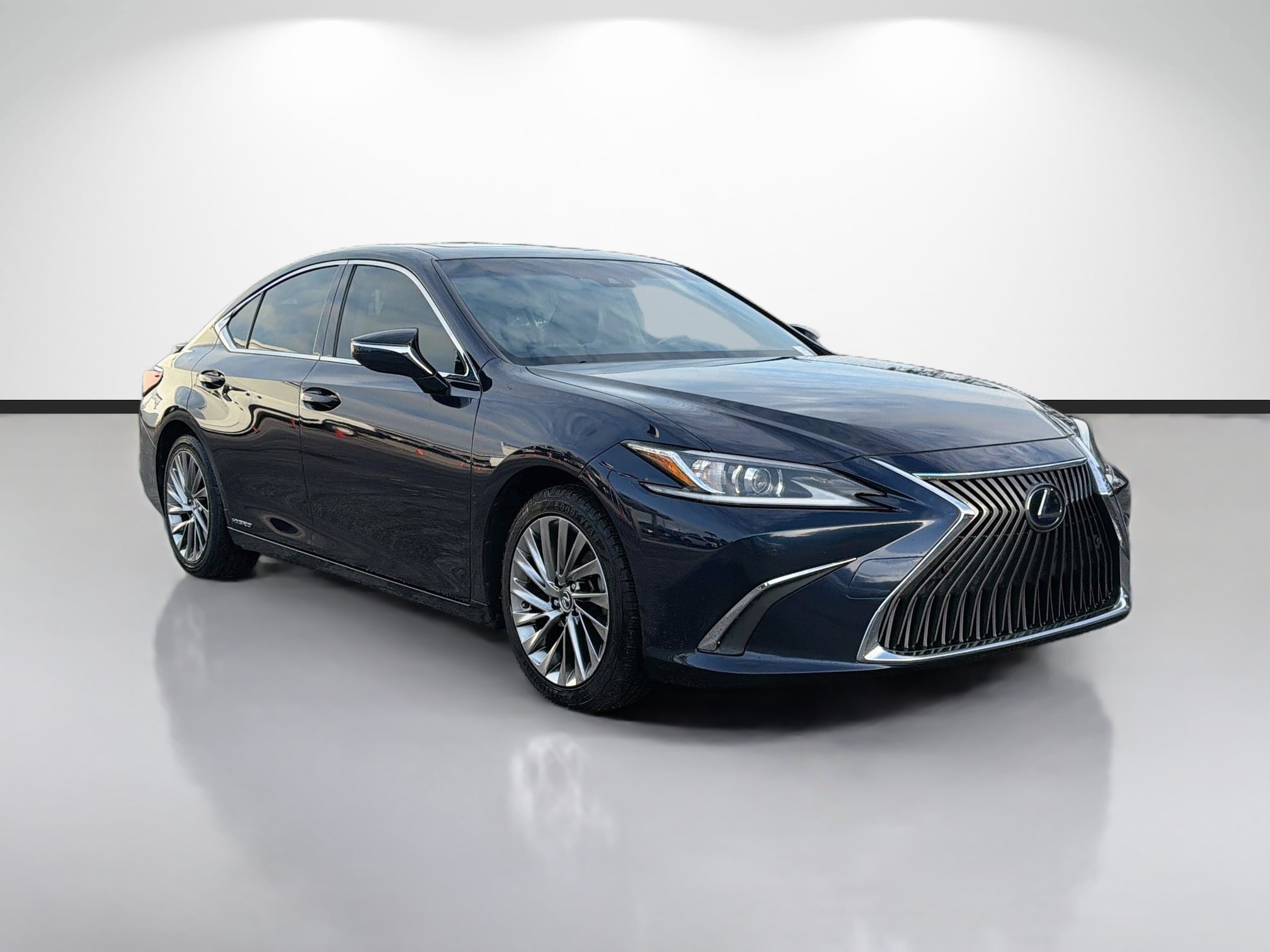 Used 2019 Lexus ES 300h FWD image 1