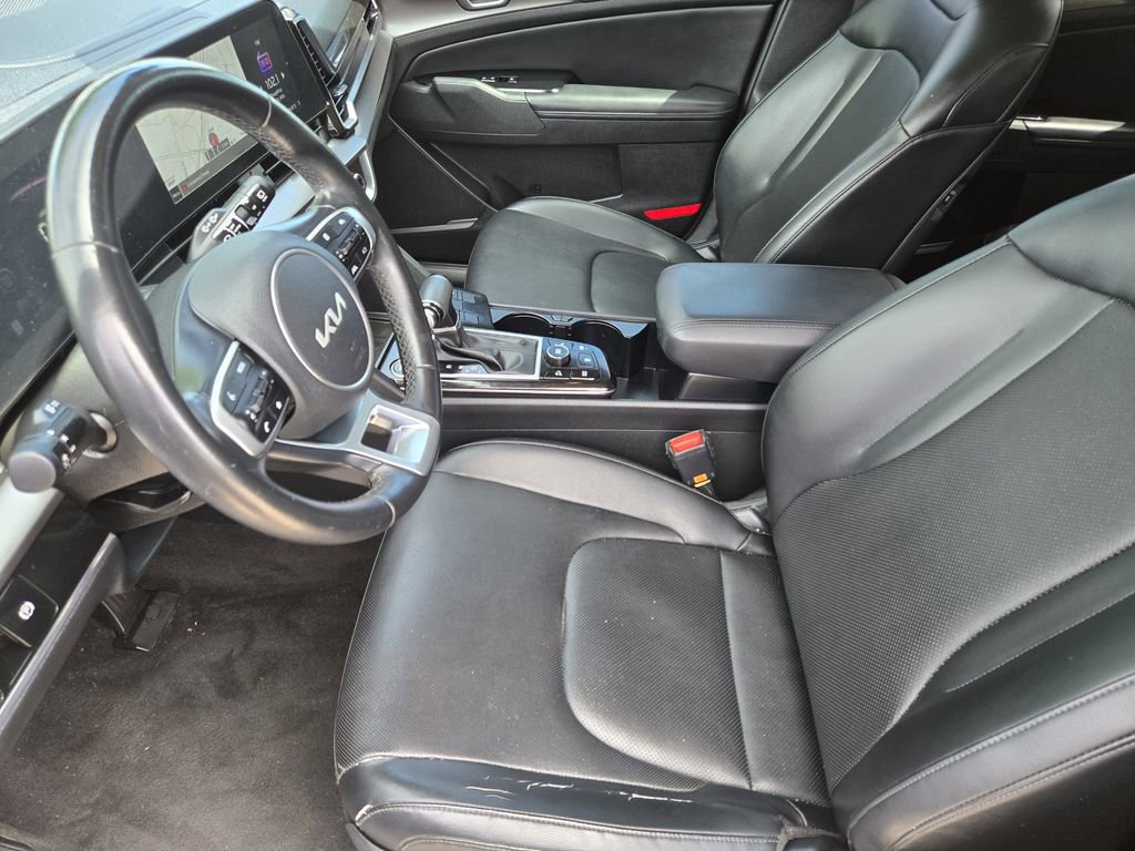 Certified 2023 Kia Sportage EX FWD image 18