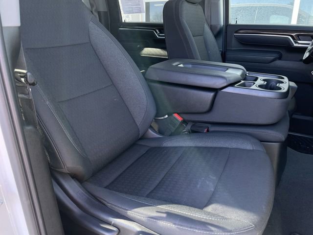 Used 2025 Chevrolet Silverado 3500 LT w/ Convenience Package image 24