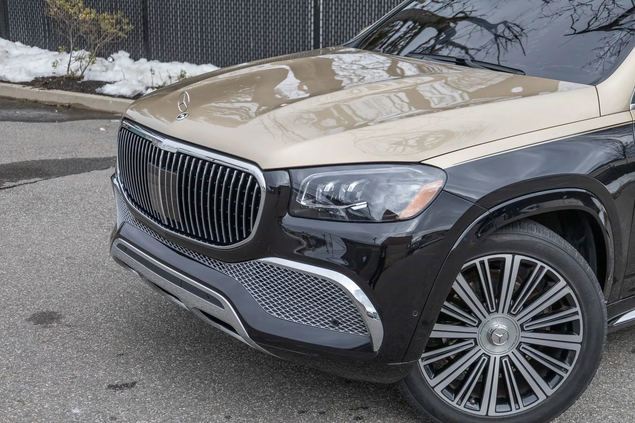 Used 2023 Mercedes-Benz Maybach GLS 600 4MATIC image 8