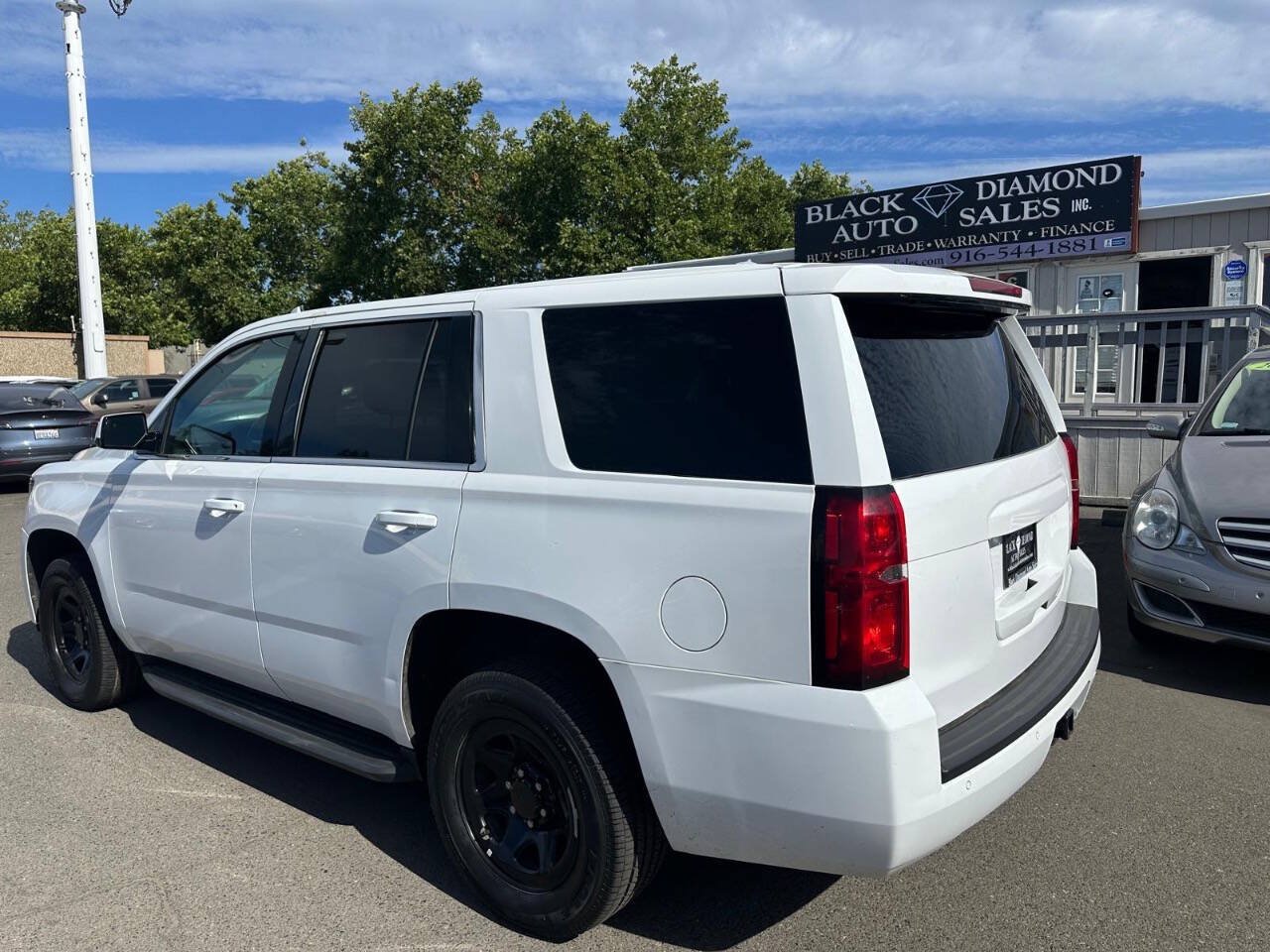 Used 2015 Chevrolet Tahoe 4WD w/ Remote Keyless Entry Package image 7