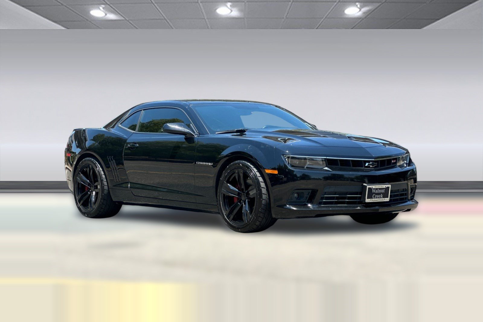 Used 2015 Chevrolet Camaro SS w/ RS Package RWD image 6